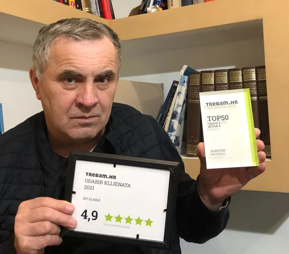 Marko Glavaš  iz tvrtke Završni građevinski radovi Int-Glavaš s nagradama "Top 50" i "Odabir klijenata 2021".