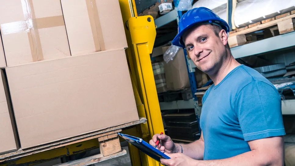 Građevinar se smije klijentu.