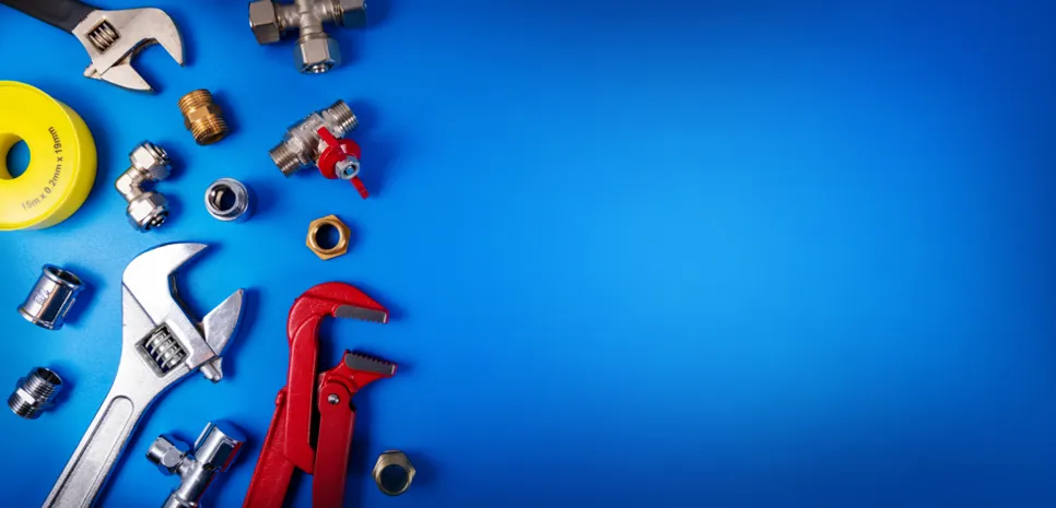 ključevi, ventili, cijevi i ostali vodoinstalaterski alati